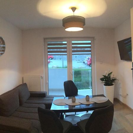 Apartament Happy View Apartment Jelenia Gora Bagian luar foto