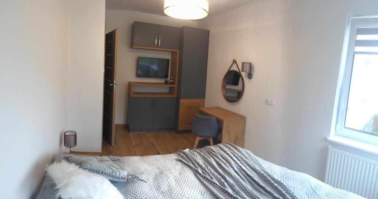 Apartament Happy View Apartment Jelenia Gora Bagian luar foto