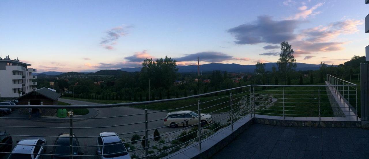 Apartament Happy View Apartment Jelenia Gora Bagian luar foto